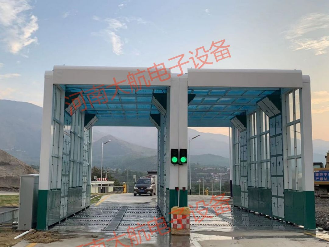 河南大航電子龍門洗車機(jī)34.jpg